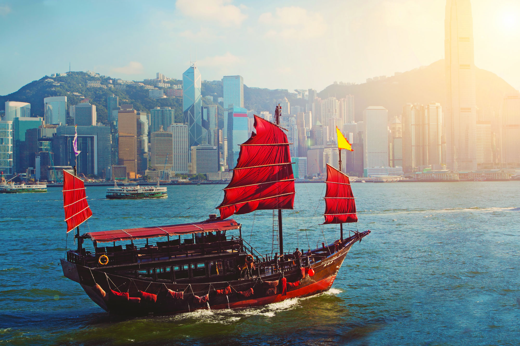 Chinese sailing ship in Hong Kong Victoria Habour